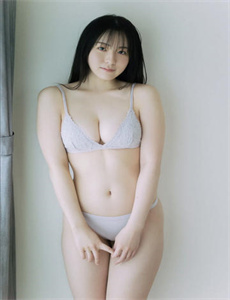 脱裤美女